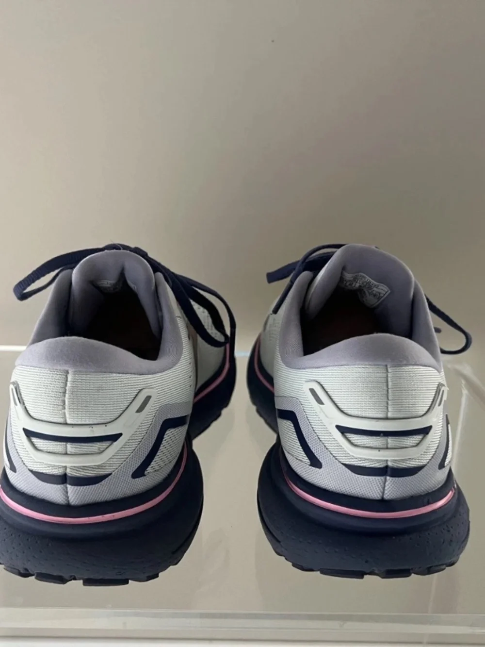 Brooks Ghost Womens US Size 10 Gray mesh Athletic Running Shoes